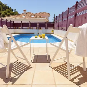 https://bhost-studio-agua-de-la-victoria.hotelsinnerja.org